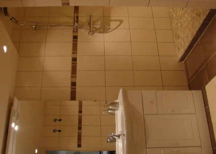 Pensjonat La Bordette Valeilles